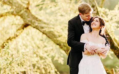 A bride and groom getting married in McMinn County.